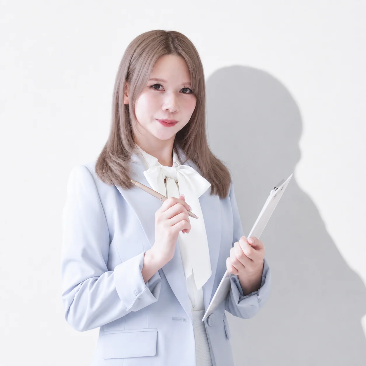 市川 里音